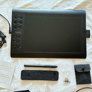 Gaomon M106K drawing tablet